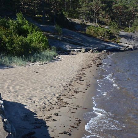 Haellestrand Vandrarhem Strömstad Exterior foto