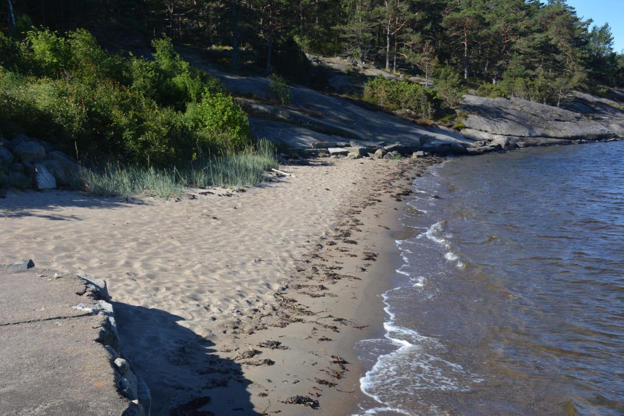 Haellestrand Vandrarhem Strömstad Exterior foto